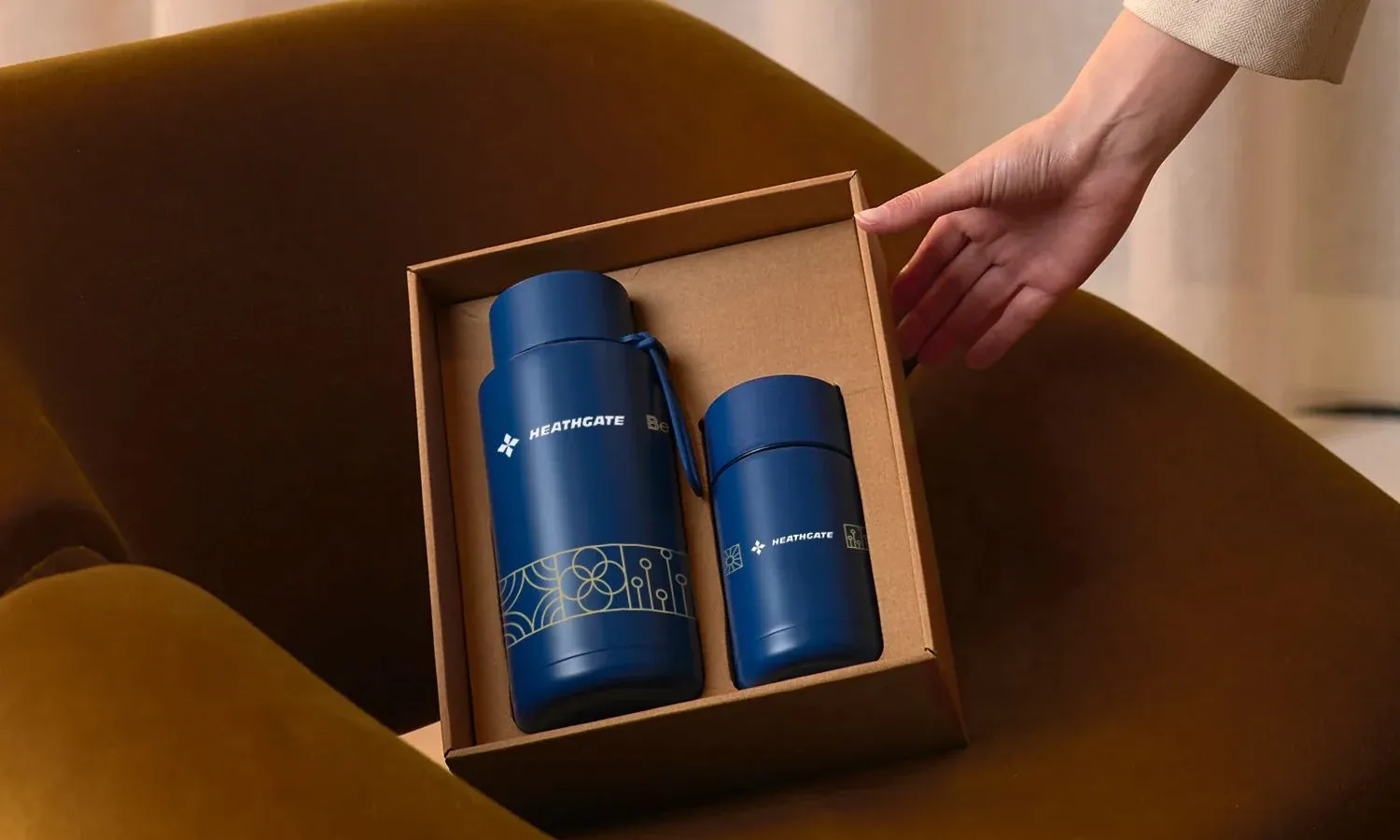 Heathgate branded reusable bottle and cup gift set